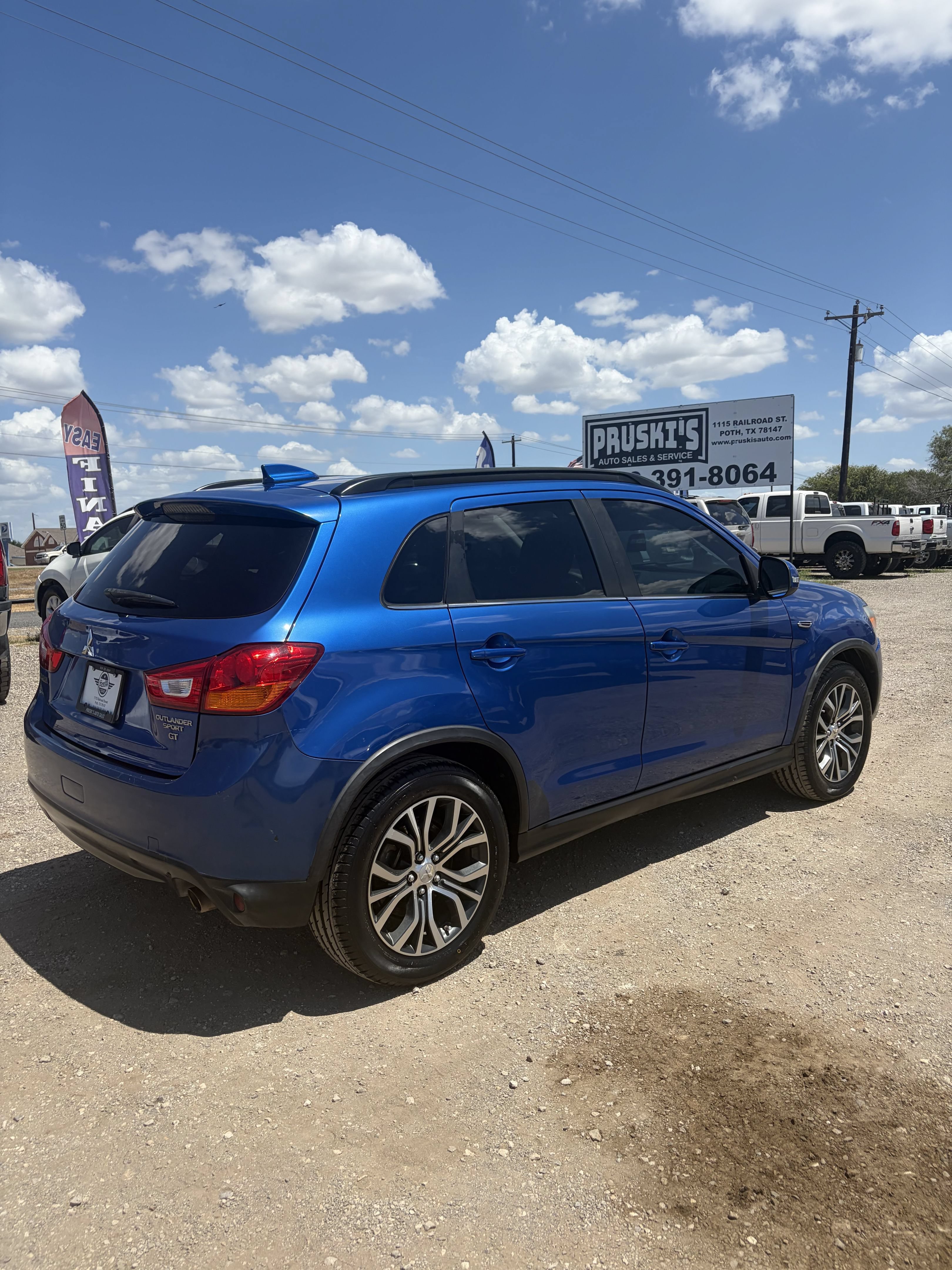 Used 2017 Mitsubishi Outlander Sport GT AWD/4WD image 2