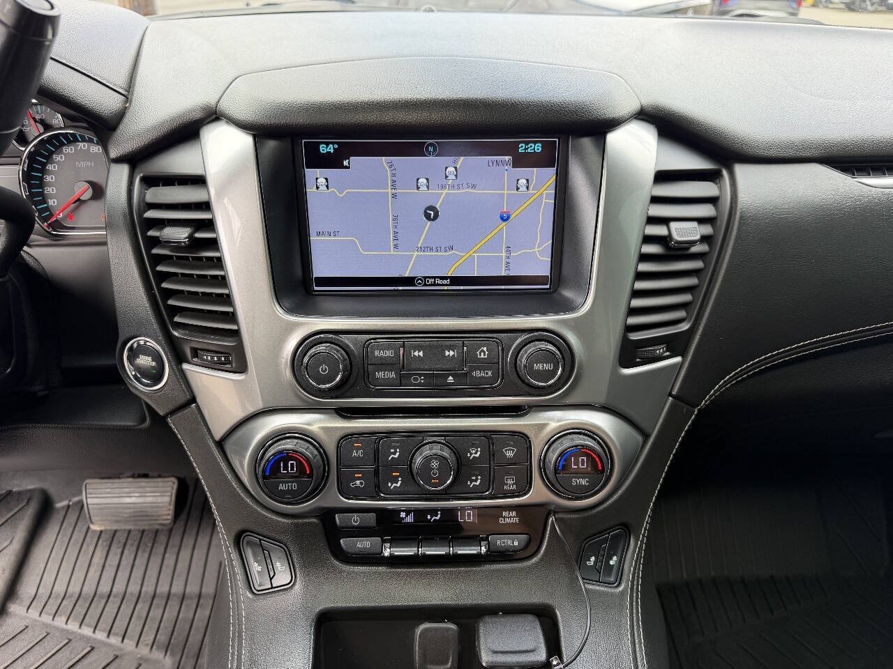 Used 2018 Chevrolet Tahoe LT w/ Luxury Package AWD/4WD image 29
