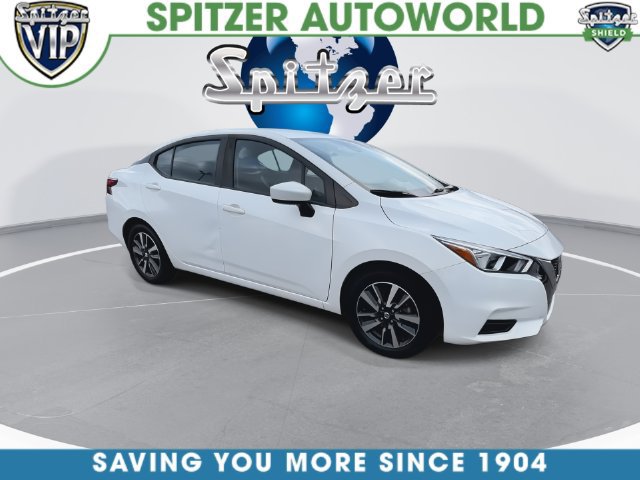 Used 2022 Nissan Versa SV FWD image 3