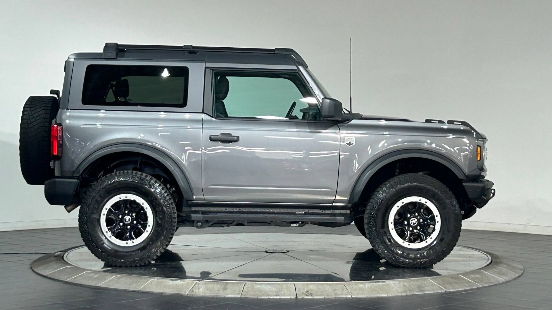Used 2021 Ford Bronco Big Bend w/ Sasquatch Package AWD/4WD image 11