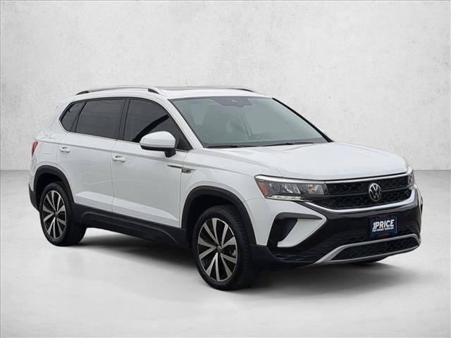 Used 2023 Volkswagen Taos SE image 3