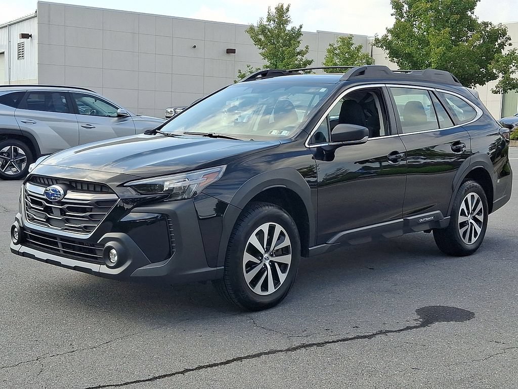 Used 2025 Subaru Outback AWD/4WD image 5