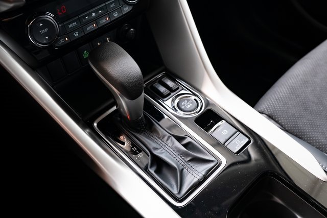 New 2025 Mitsubishi Eclipse Cross SE image 19