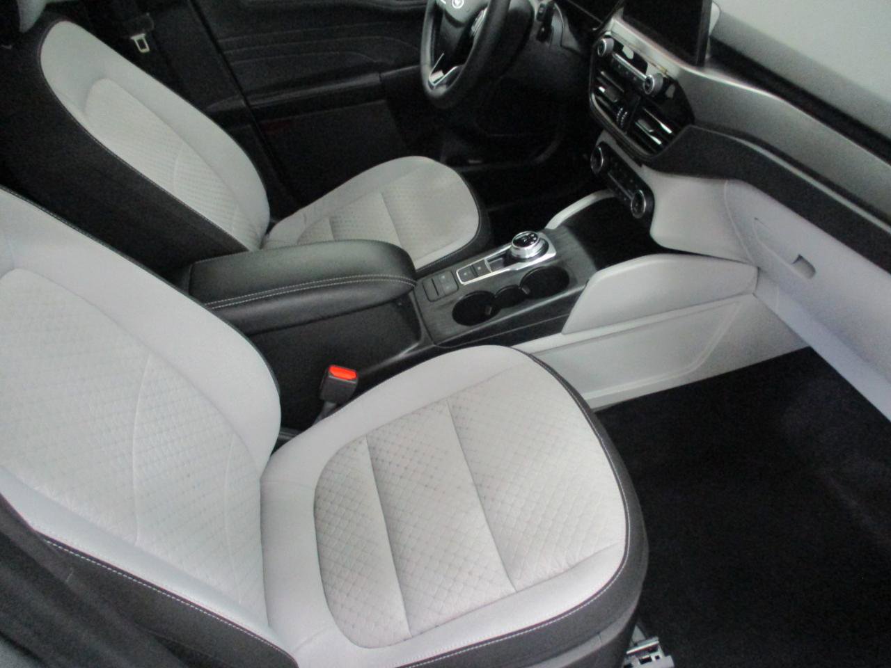 Used 2023 Ford Escape Active image 12