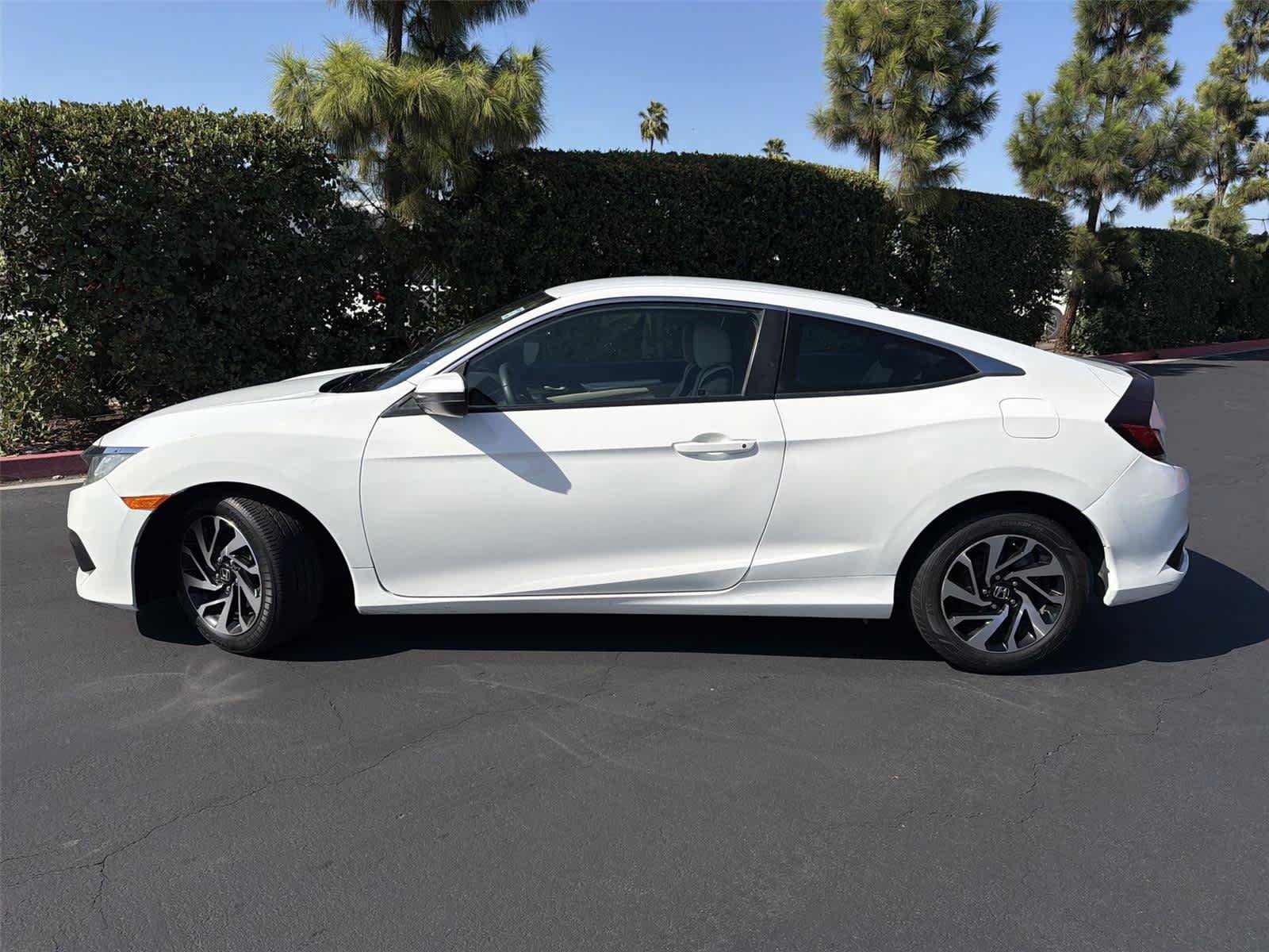 Used 2018 Honda Civic LX image 3