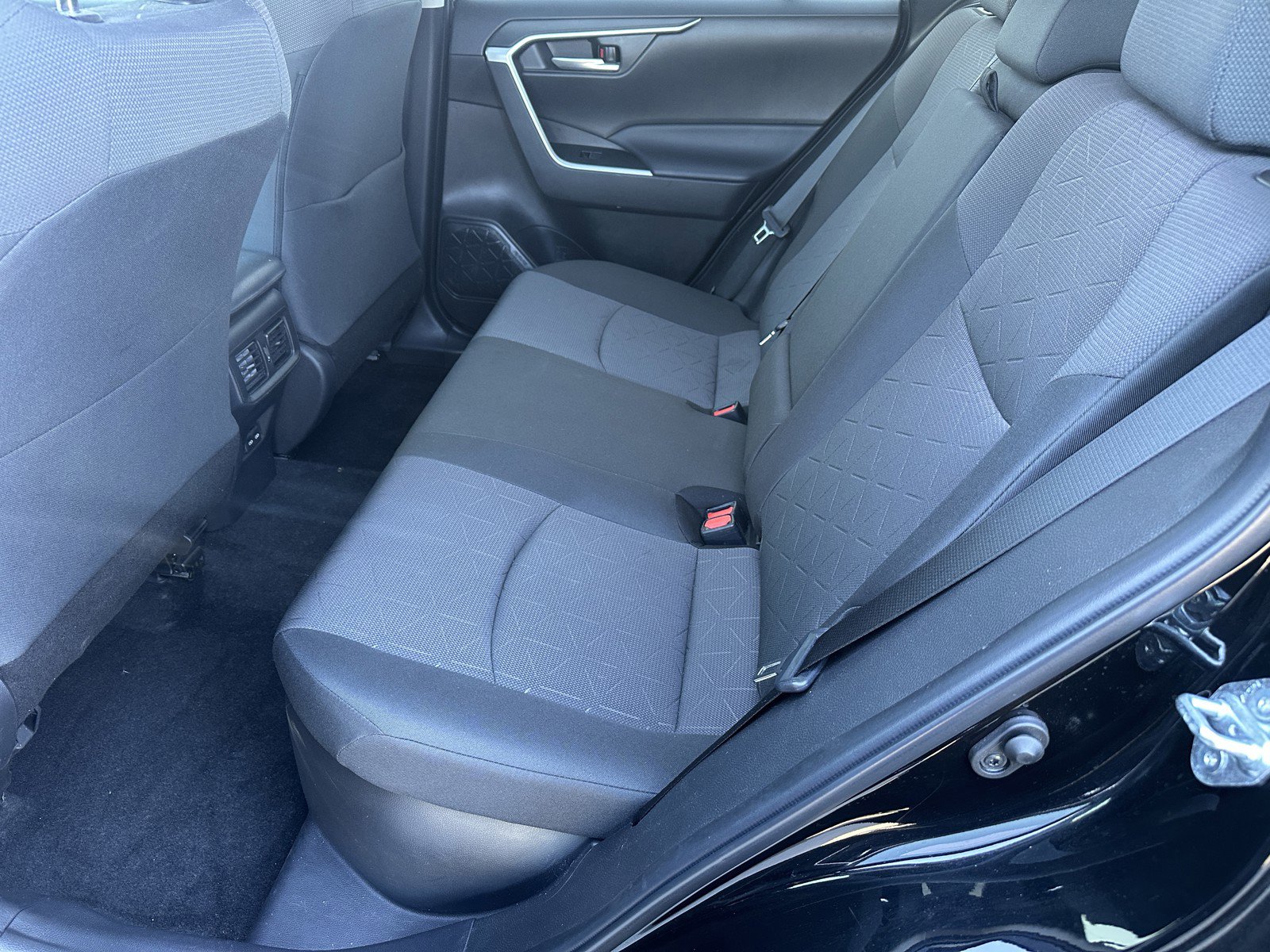 Used 2023 Toyota RAV4 XLE w/ Convenience Package AWD/4WD image 21