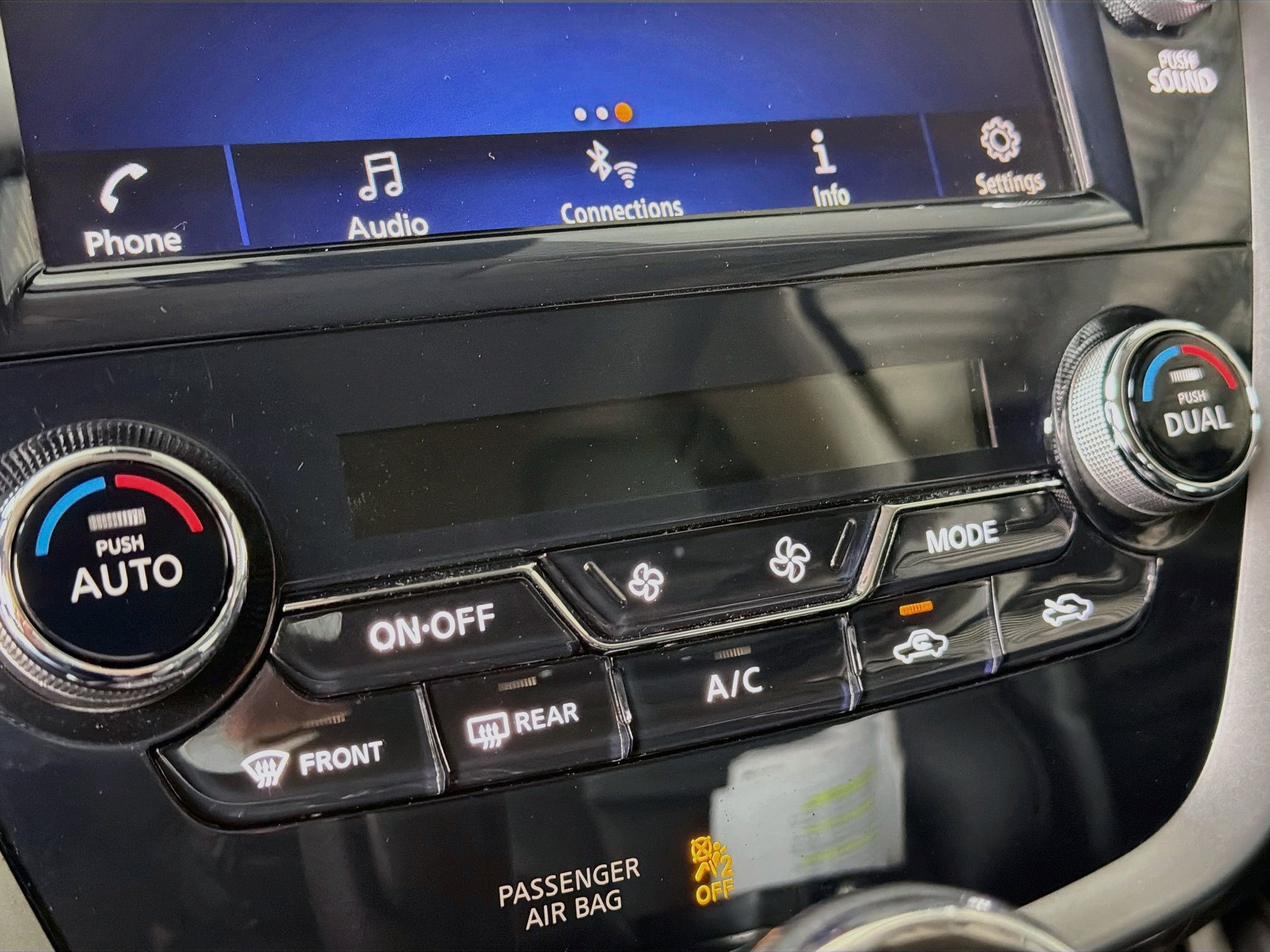 Used 2024 Nissan Murano SV AWD/4WD image 23