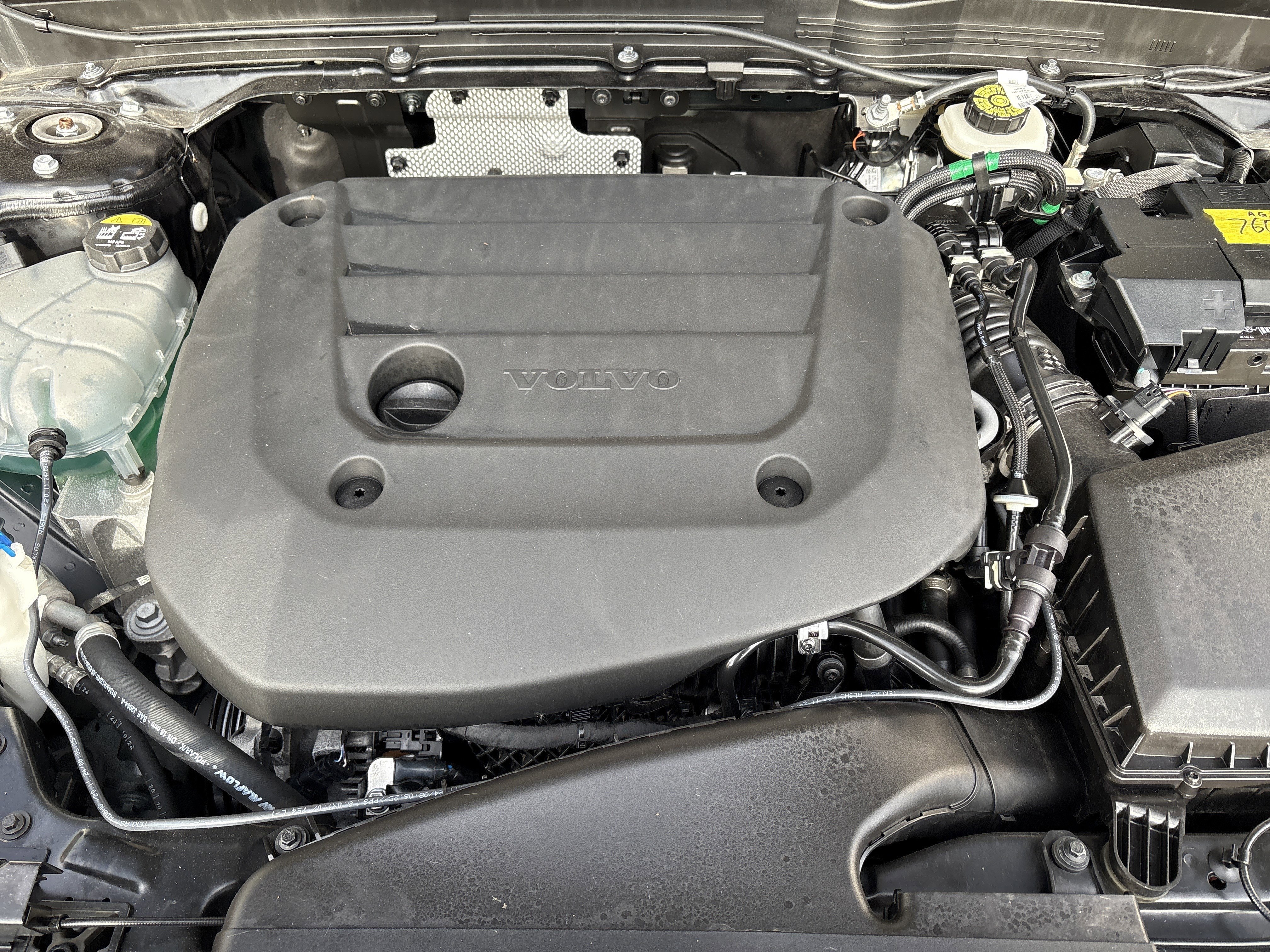 Used 2025 Volvo XC40 B5 Core image 34