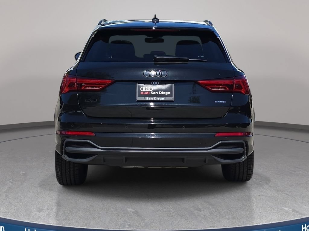 Used 2024 Audi Q3 2.0T Premium Plus w/ Premium Plus Package AWD/4WD image 7