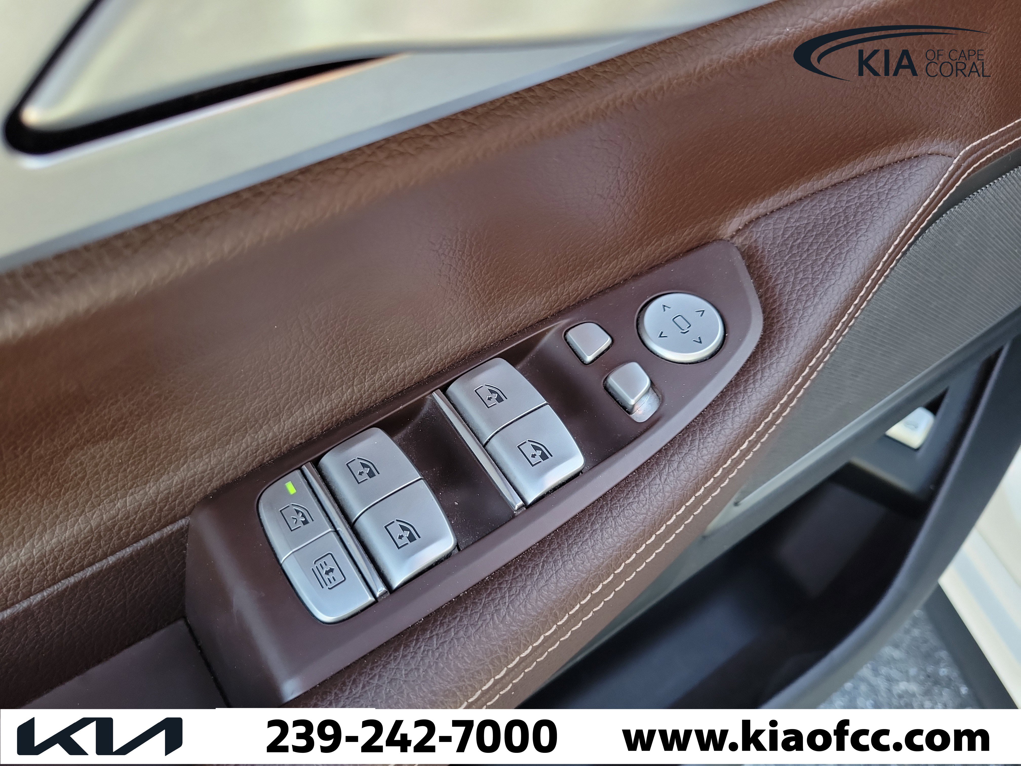 Used 2019 BMW 740i xDrive w/ Executive Package image 23