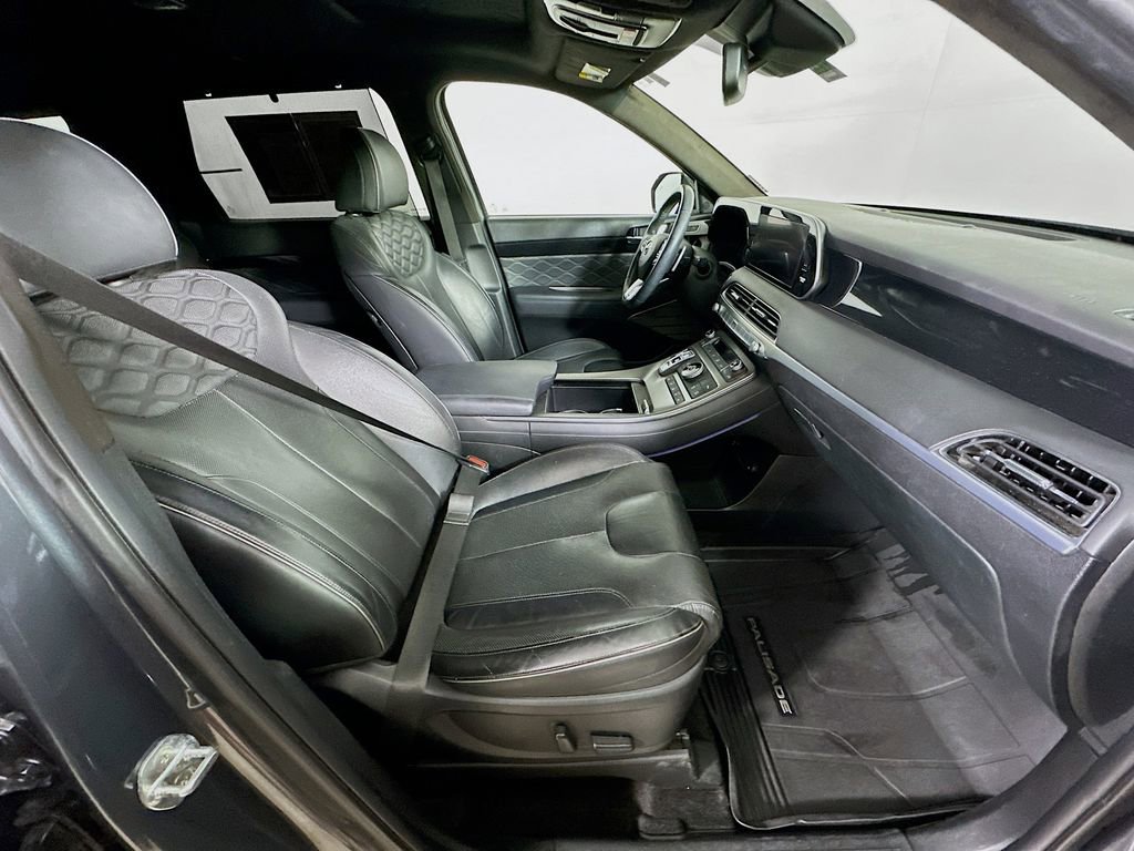 Used 2022 Hyundai Palisade Calligraphy image 12
