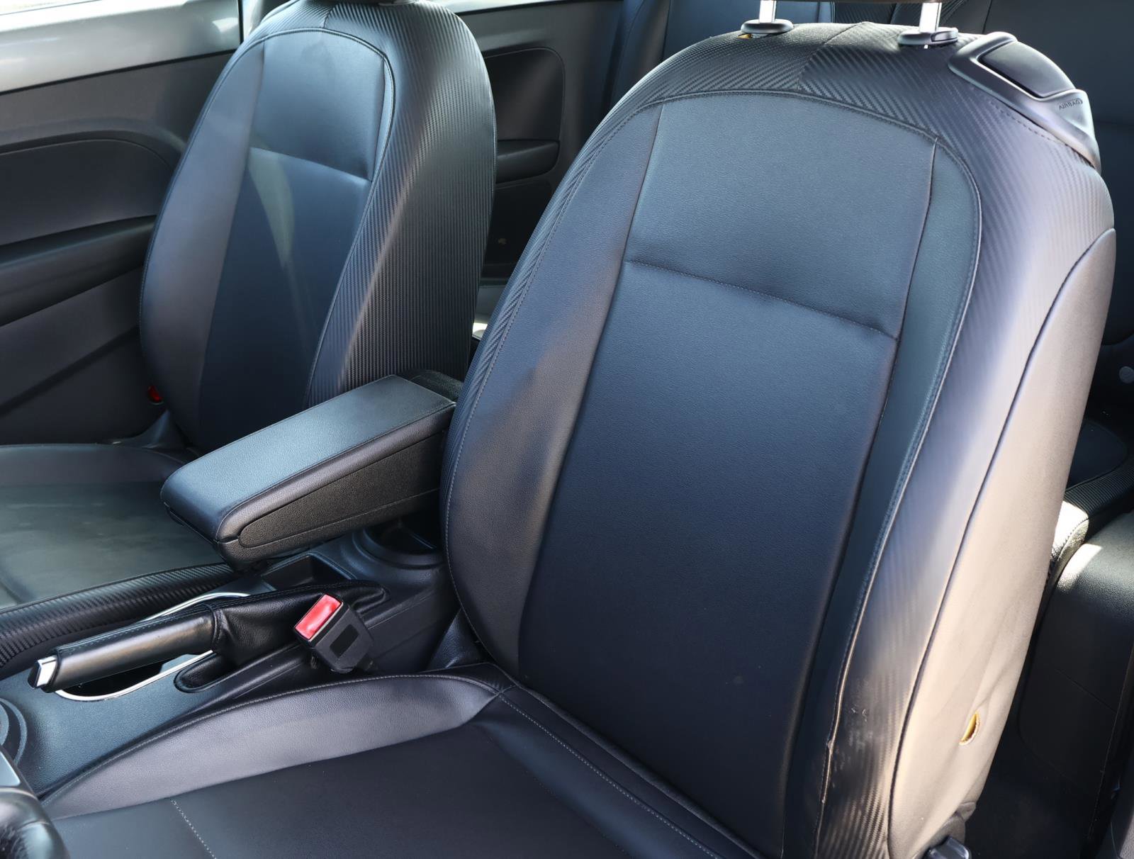 Used 2012 Volkswagen Beetle 2.5 image 9