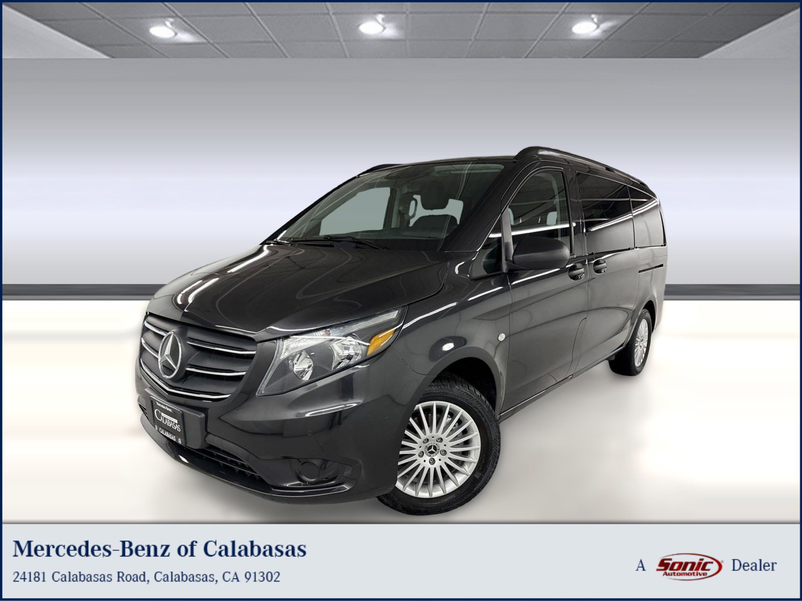 Used 2023 Mercedes-Benz Metris Passenger image 1