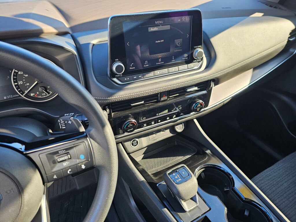 Used 2021 Nissan Rogue SV image 27