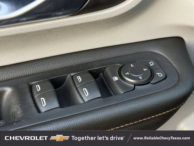Used 2020 GMC Terrain SLT w/ Preferred Package FWD image 29