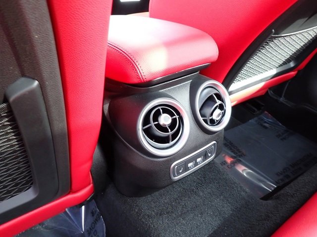 New 2025 Alfa Romeo Giulia AWD w/ Veloce Package AWD image 15