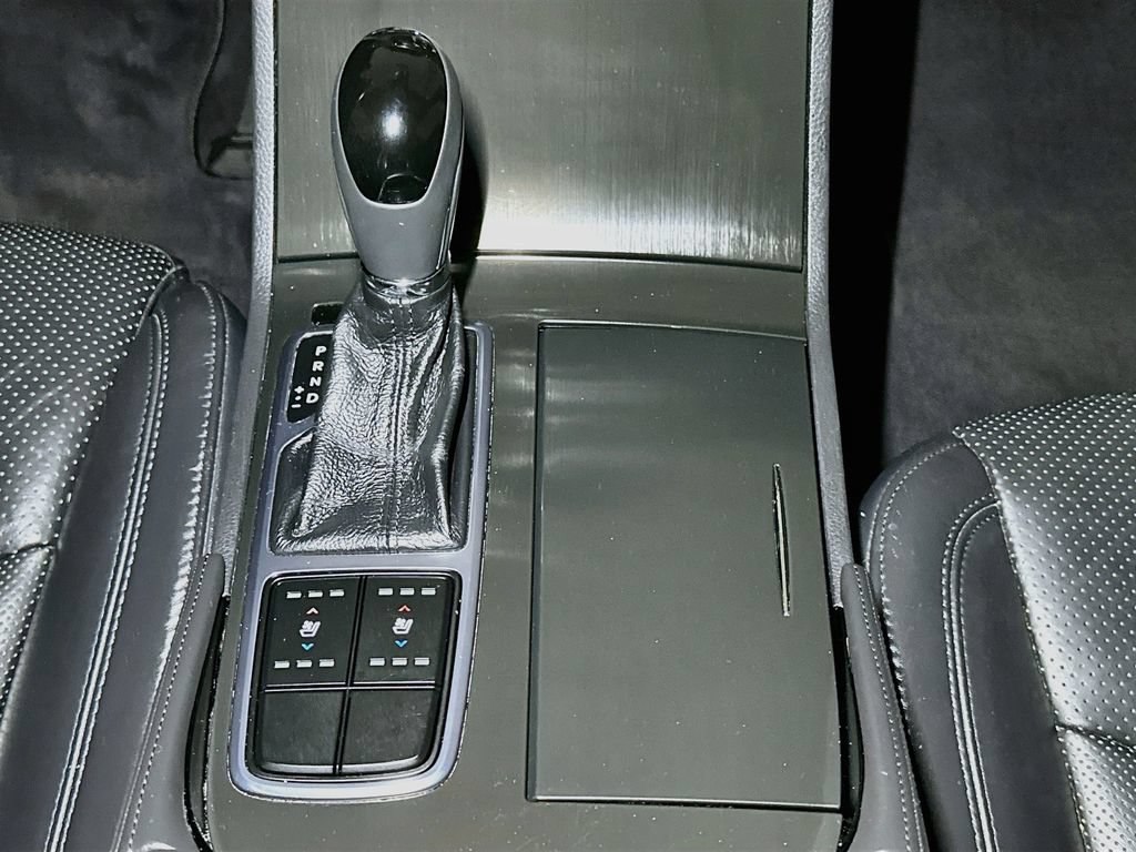 Used 2017 Hyundai Azera FWD image 14