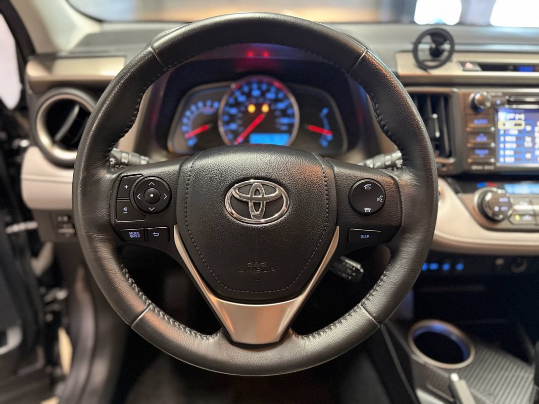 Used 2013 Toyota RAV4 Limited AWD/4WD image 11
