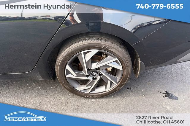 Certified 2025 Hyundai Elantra Sport FWD image 16