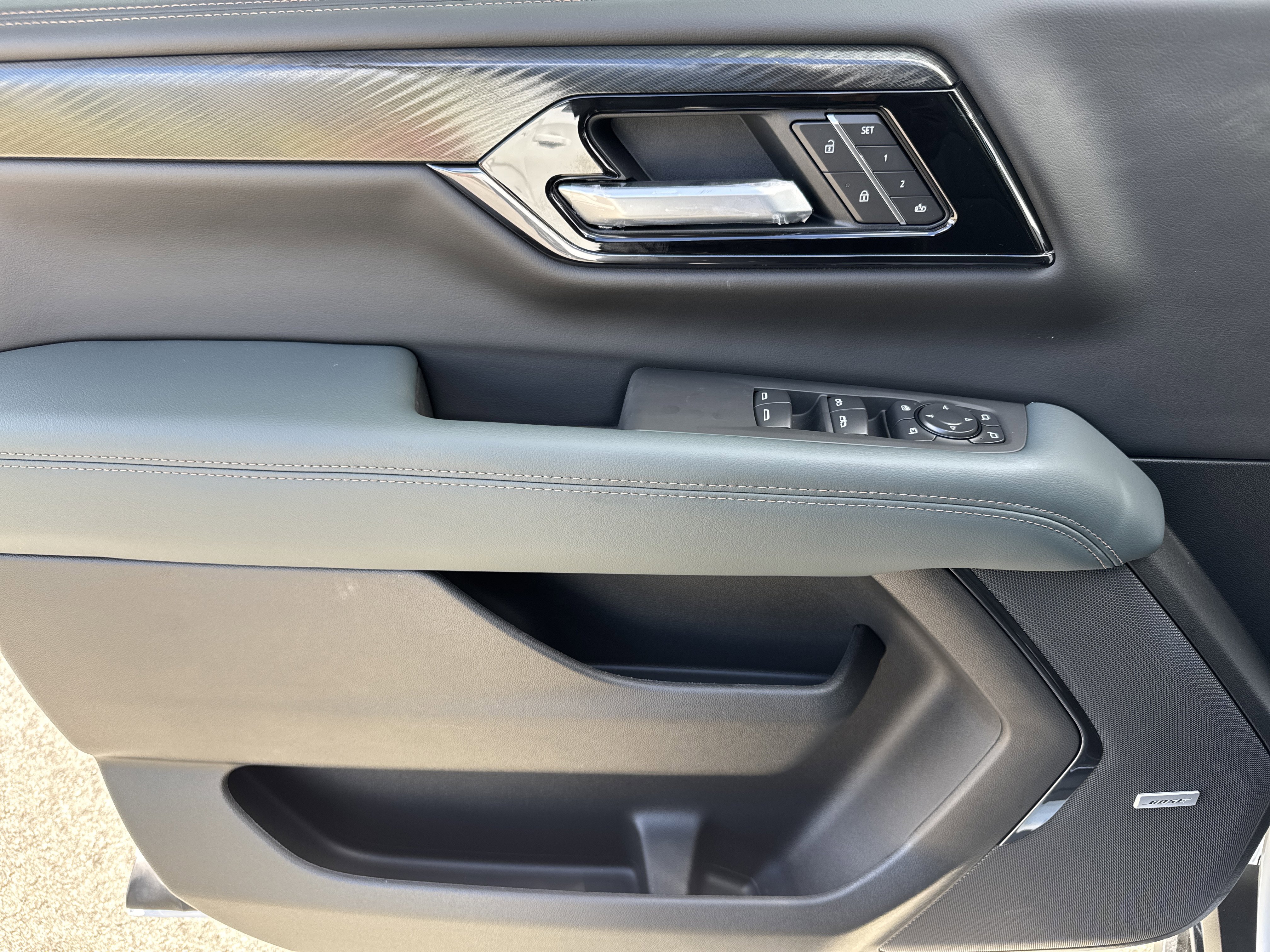 New 2026 GMC Yukon AT4 w/ AT4 Premium Plus Package image 14
