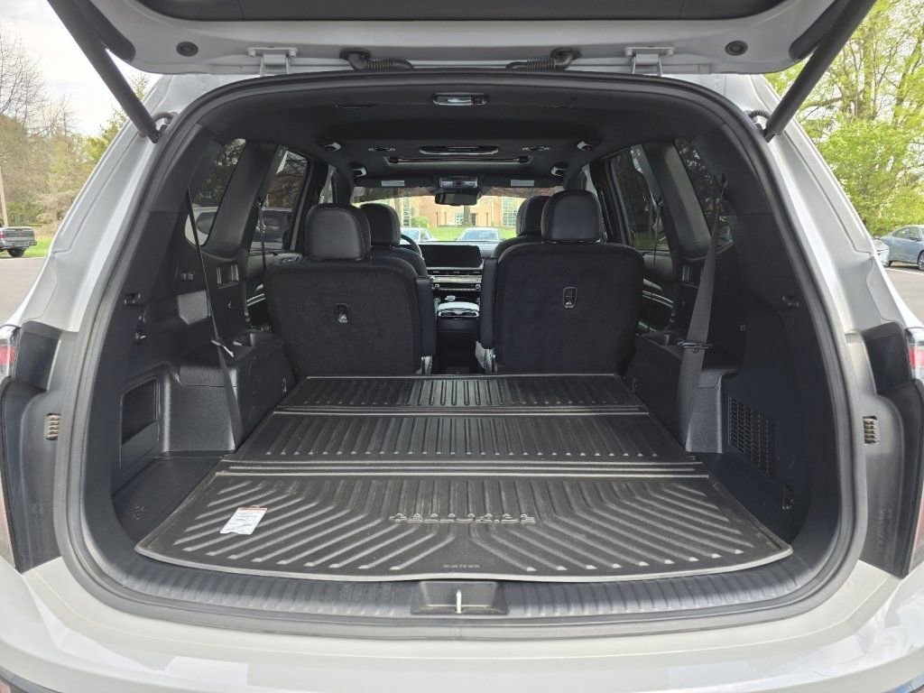Used 2024 Kia Telluride EX X-Line image 17