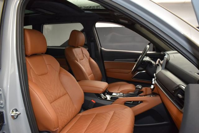 Certified 2025 Kia Telluride SX Prestige X-Line AWD/4WD image 14