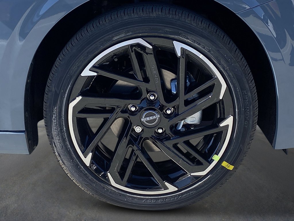 New 2026 Nissan Sentra SR w/ SR All Weather Package FWD image 5