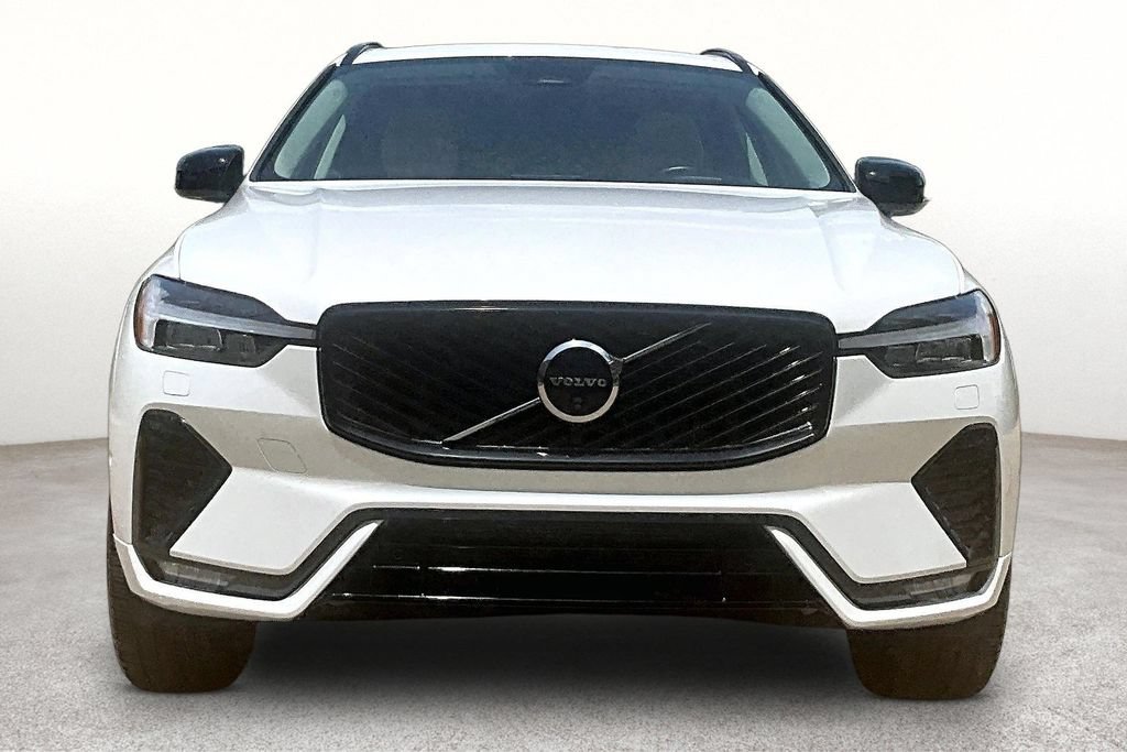 Certified 2026 Volvo XC60 B5 Ultra AWD/4WD image 4