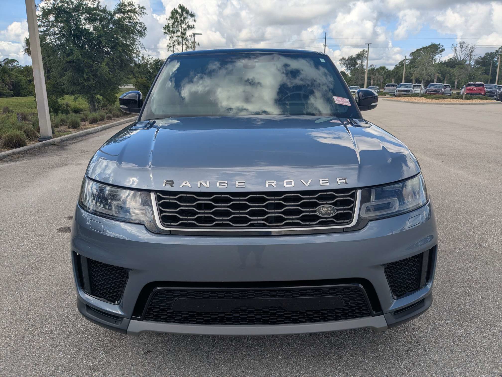 Used 2022 Land Rover Range Rover Sport SE AWD/4WD image 3