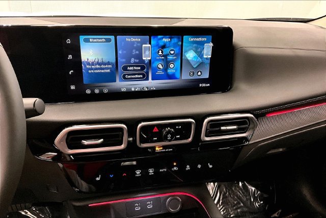 New 2026 Nissan Sentra SV w/ SV Convenience Package FWD image 27