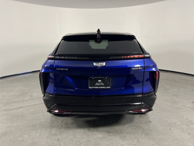 Used 2026 Cadillac Lyriq Signature Sport AWD/4WD image 7