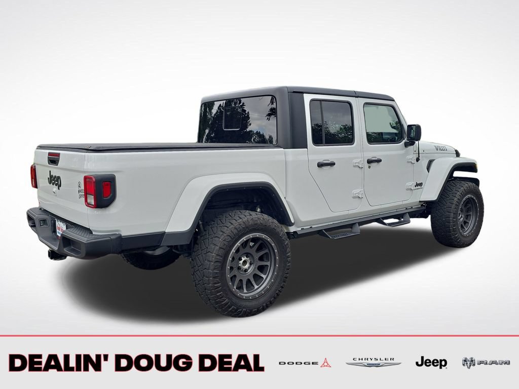 Used 2022 Jeep Gladiator Overland AWD/4WD image 6