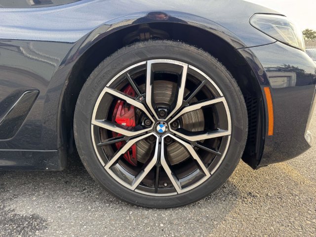 Used 2023 BMW 540i xDrive w/ M Sport Package AWD/4WD image 10