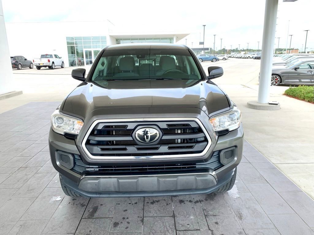 Used 2019 Toyota Tacoma SR w/ SR Convenience Package image 2