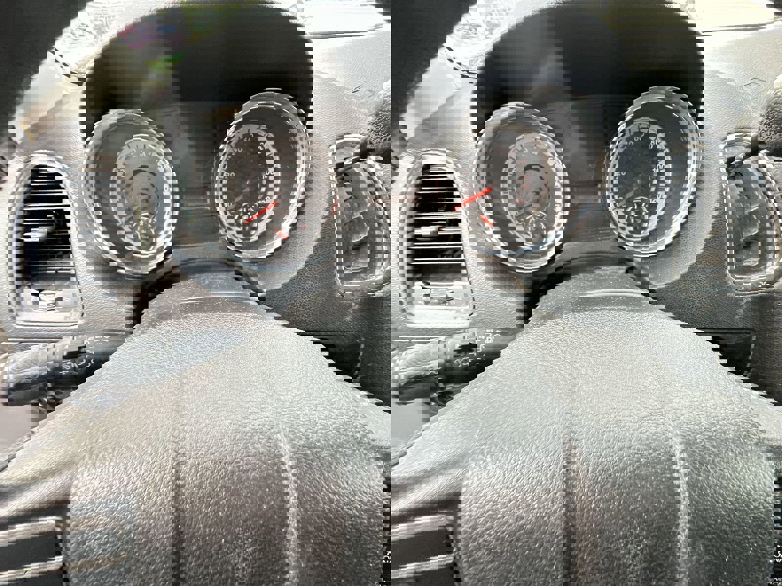 Used 2013 Dodge Grand Caravan SE image 12