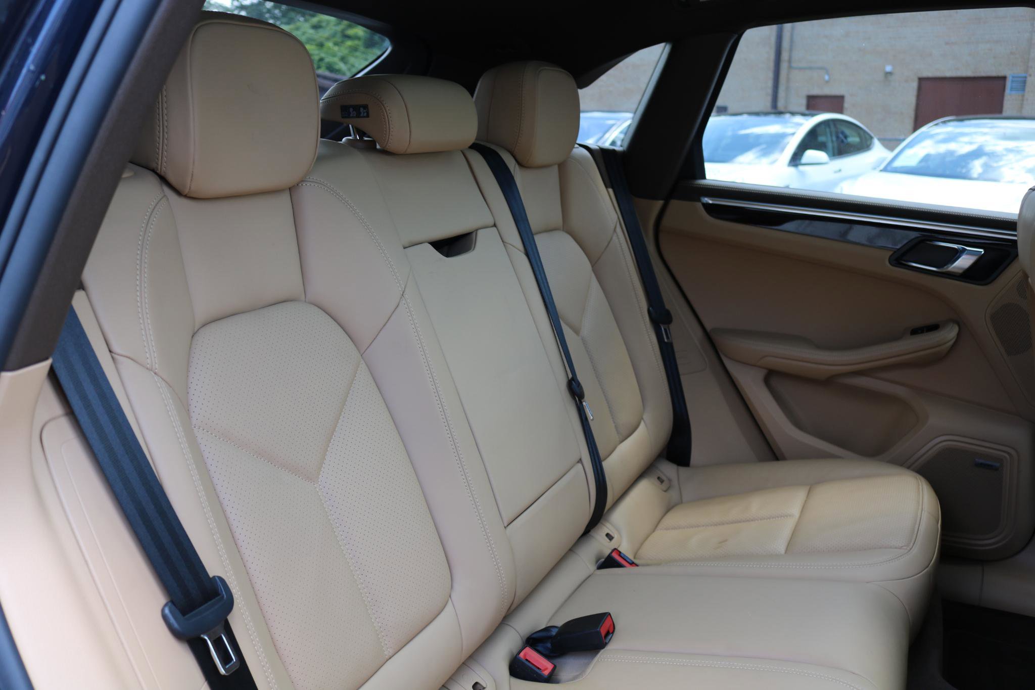 Used 2017 Porsche Macan S image 33