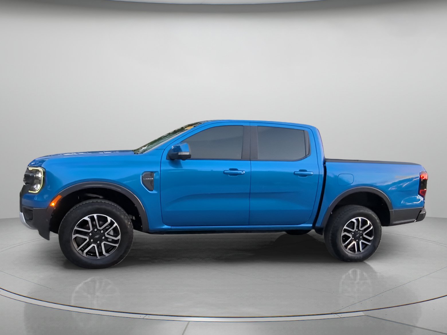Used 2024 Ford Ranger Lariat w/ Trailer Tow Package RWD image 12