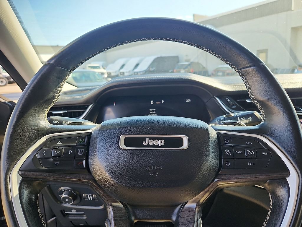 Used 2022 Jeep Grand Cherokee Limited w/ Trailer Tow Prep Group (B) image 12