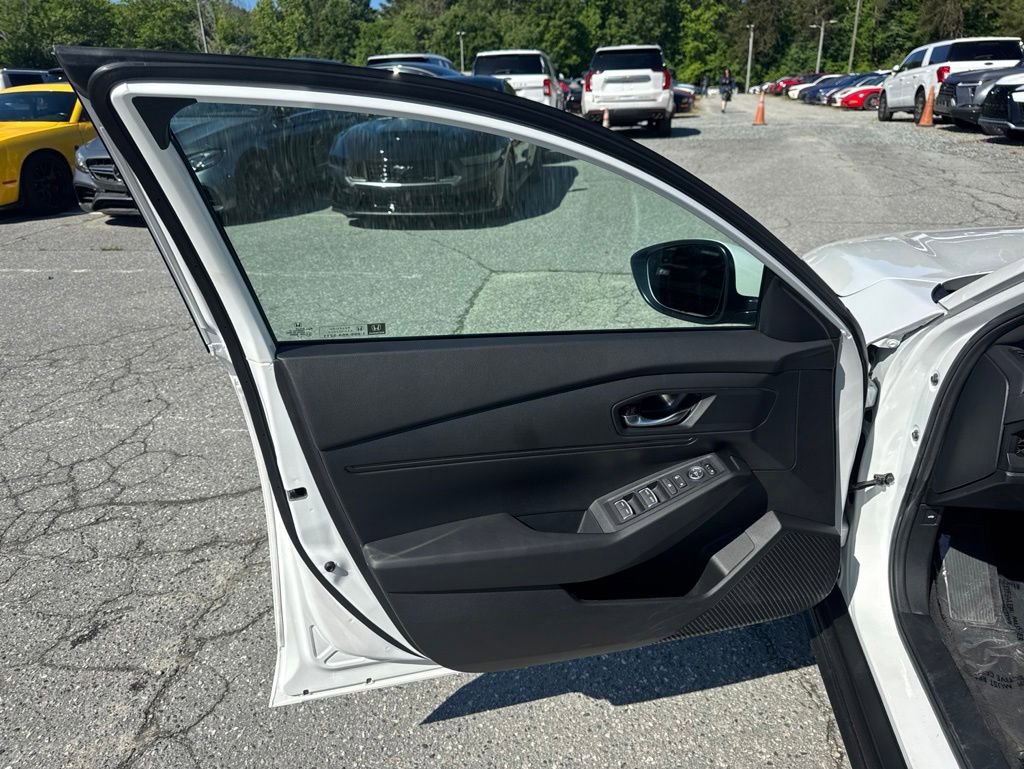 Used 2025 Honda Accord LX image 23