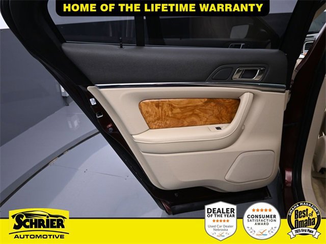 Used 2012 Lincoln MKS AWD image 31