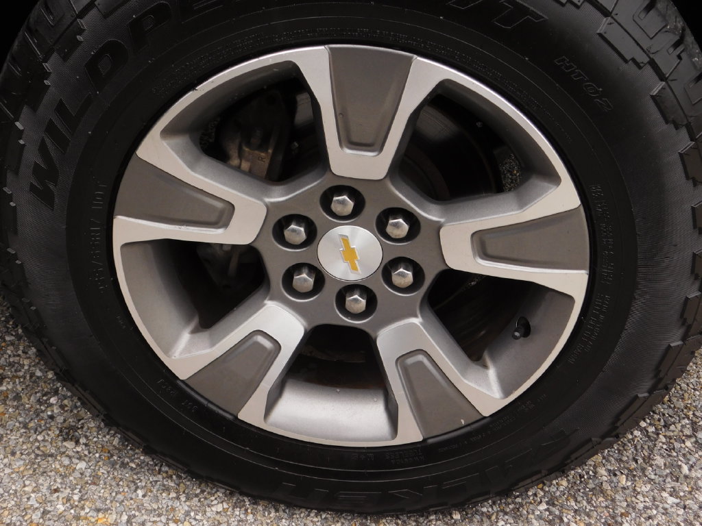 Used 2018 Chevrolet Colorado Z71 AWD/4WD image 35