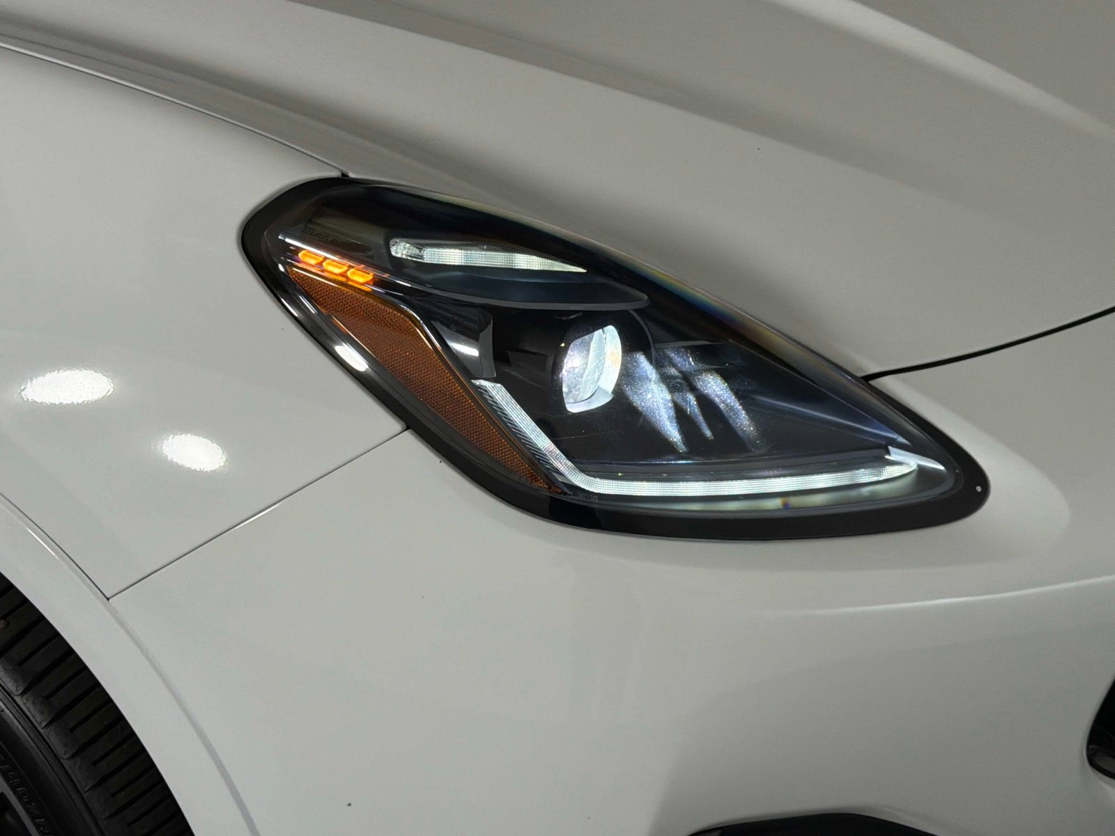 Used 2023 Maserati Grecale Modena AWD/4WD image 9
