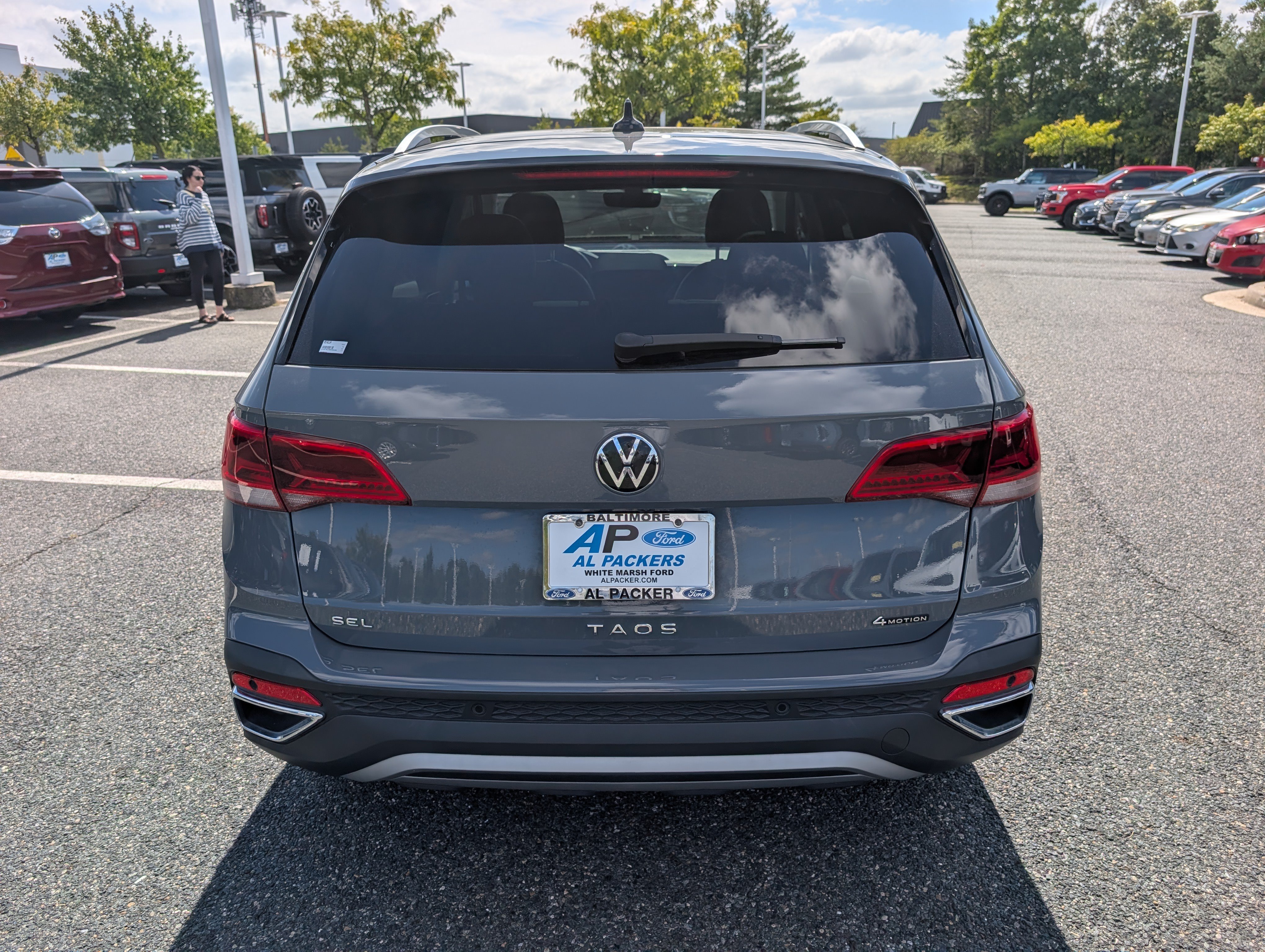 Used 2022 Volkswagen Taos SEL AWD/4WD image 5