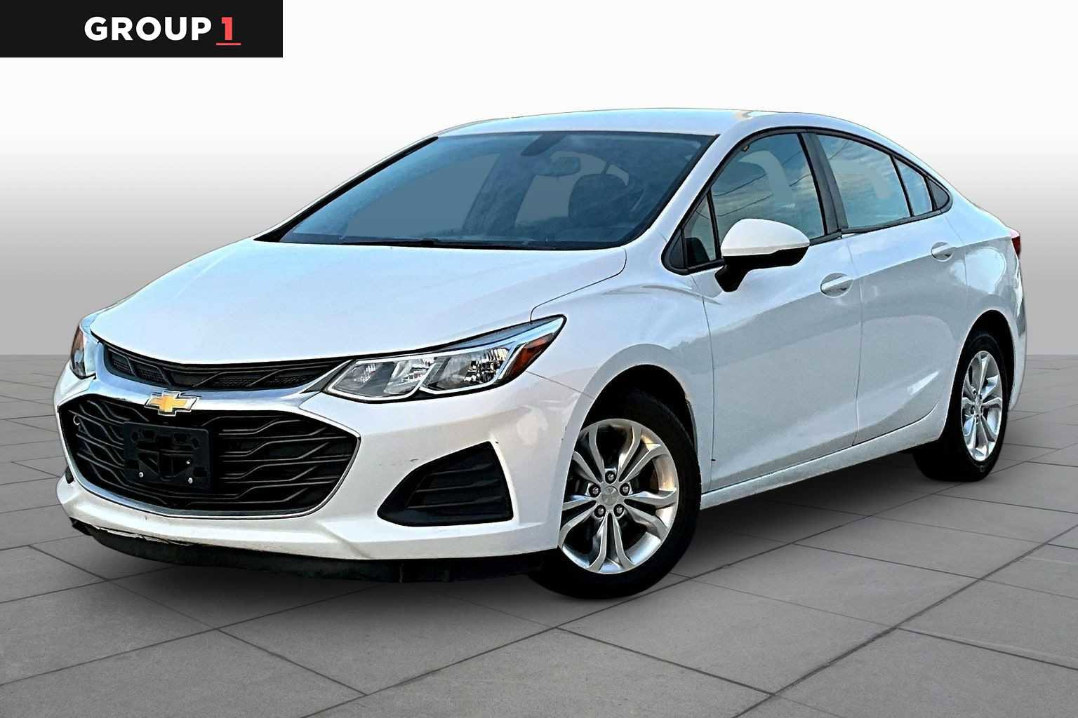 Used 2019 Chevrolet Cruze LS w/ LS Convenience Package image 1