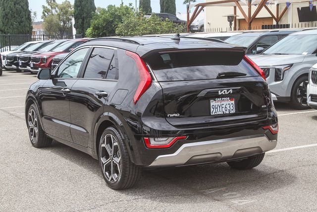 Used 2023 Kia Niro SX Touring FWD image 8