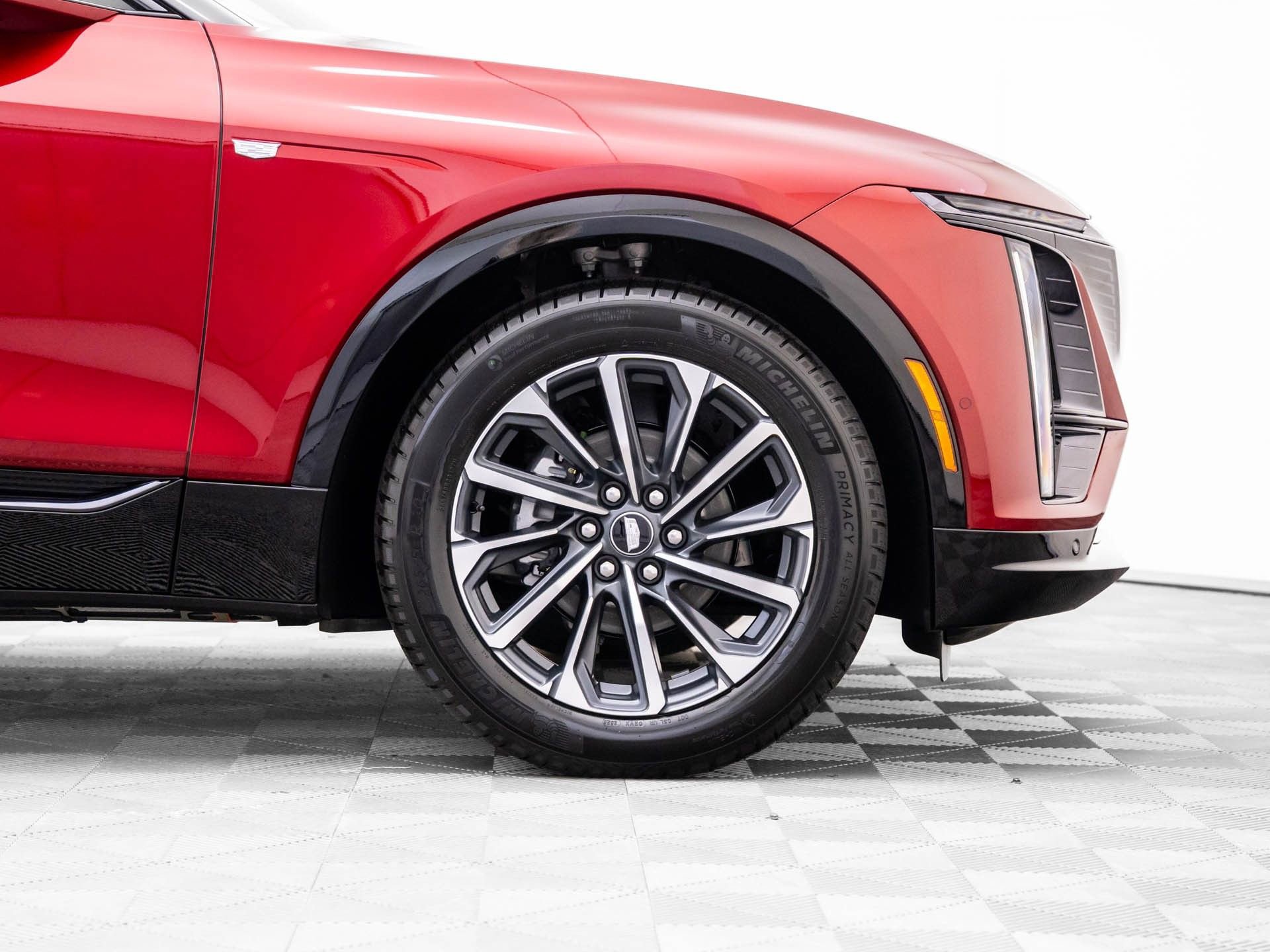 New 2026 Cadillac Lyriq Sport AWD/4WD image 33