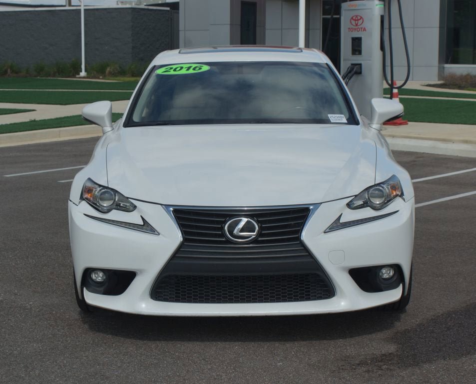 Used 2016 Lexus IS 200t RWD image 23