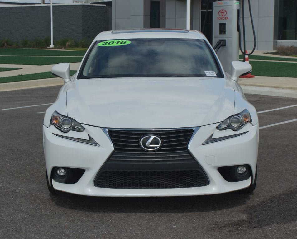 Used 2016 Lexus IS 200t RWD image 23