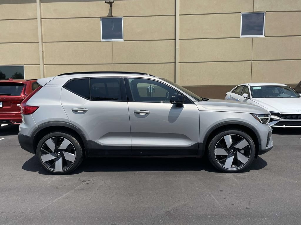 Used 2023 Volvo XC40 Recharge Ultimate AWD/4WD image 29