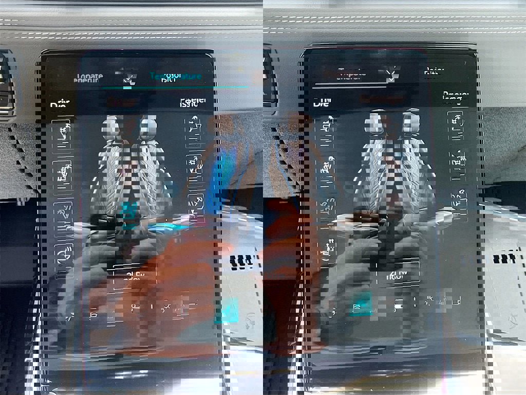 New 2026 Cadillac Escalade IQ Sport 1 w/ LPO, ONYX Package image 21